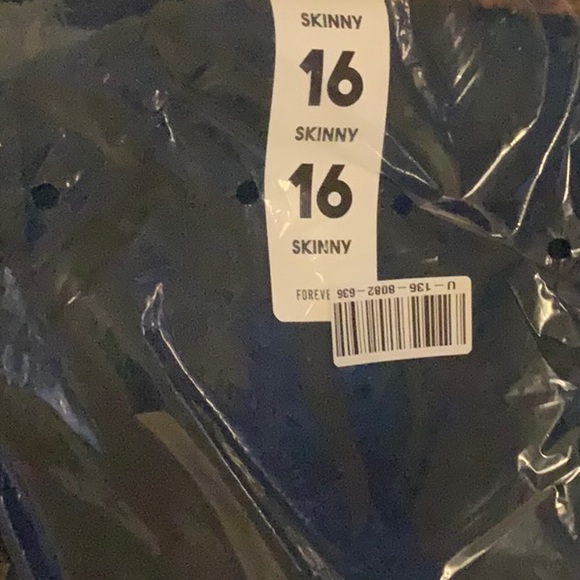 Forever 21 jeans (size 16) - Picture 2 of 4